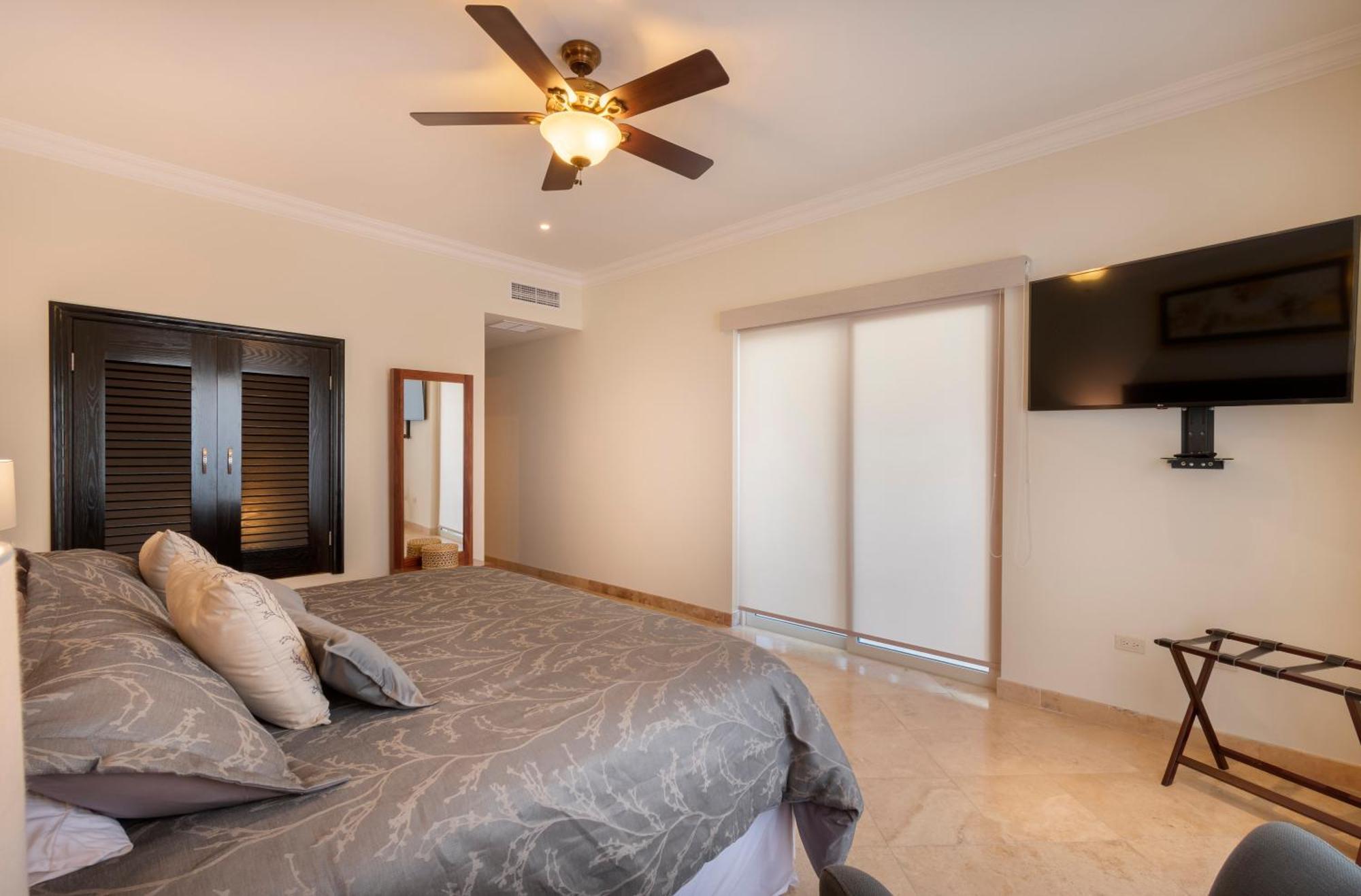 Condo Paraiso - Luxurious New Condo 300Mt From The Beach Cabo San Lucas Eksteriør billede